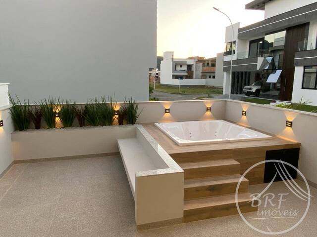 Casa para Venda em Biguaçu - 4